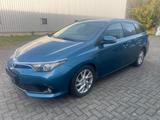 Toyota Auris Touring Sports  1,2-l-Turbo *** Navi *** - blaue Toyota Auris Touring Sports