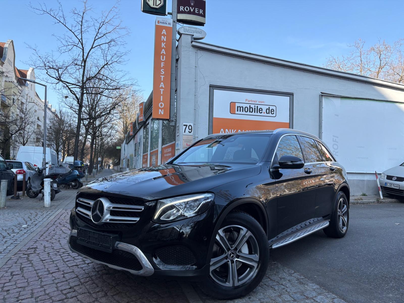 Mercedes-Benz GLC 250d 4MATIC AMG NAVI CAM SPASS T.BRETTER AHK