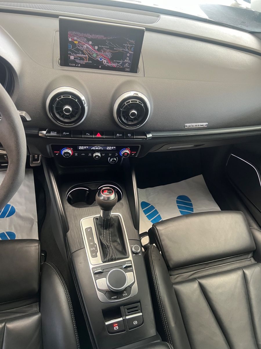 Fahrzeugabbildung Audi RS3 RS 3 Sportback 2.5 TFSI quattro *VIRTUAL*B&O