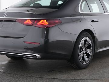 Mercedes E 220 - 10