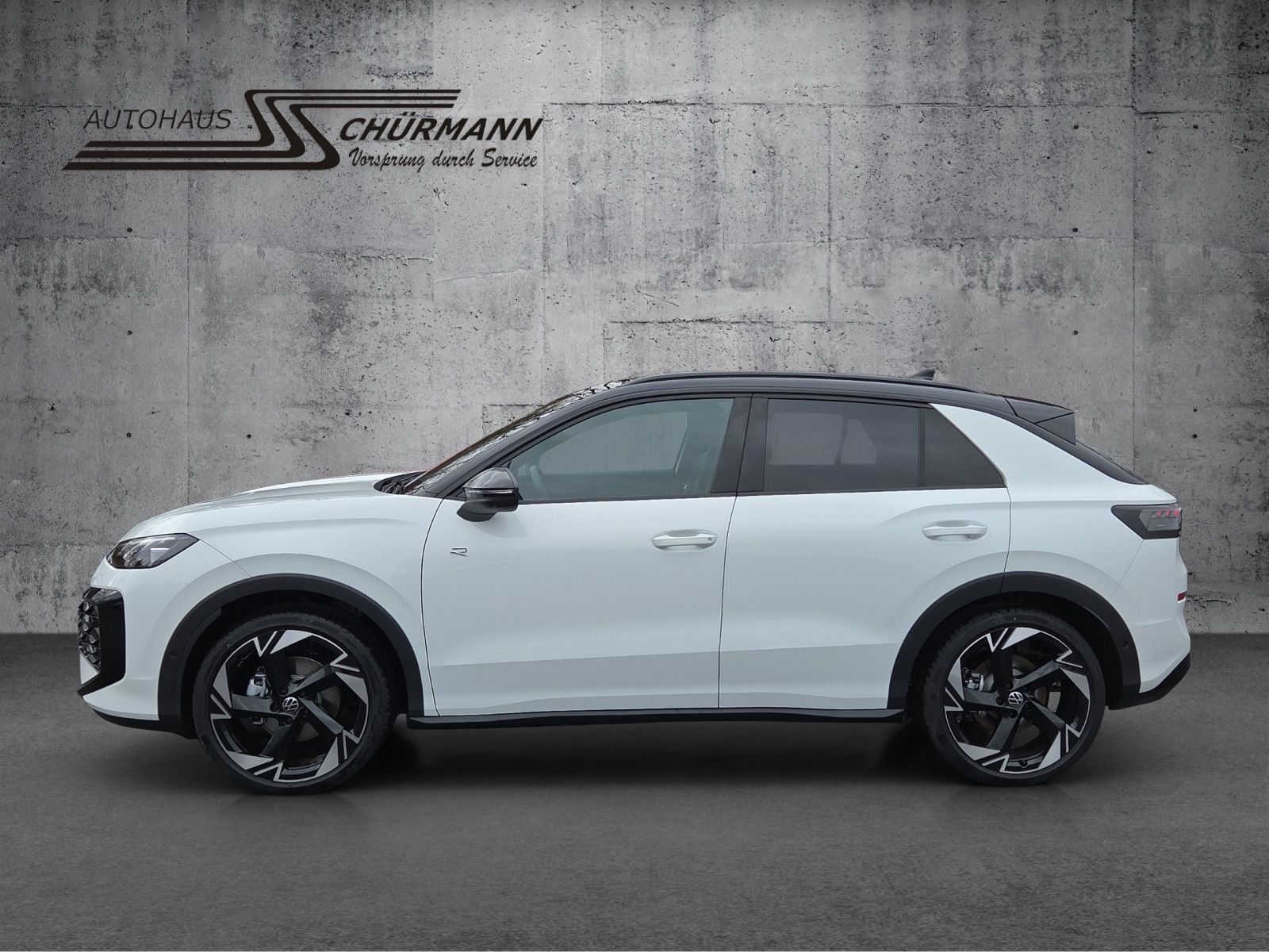 T-Roc neu R-Line 1.5 eTSI OPF DSG Pano AHK