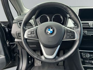 BMW 225 Active Tourer - 12