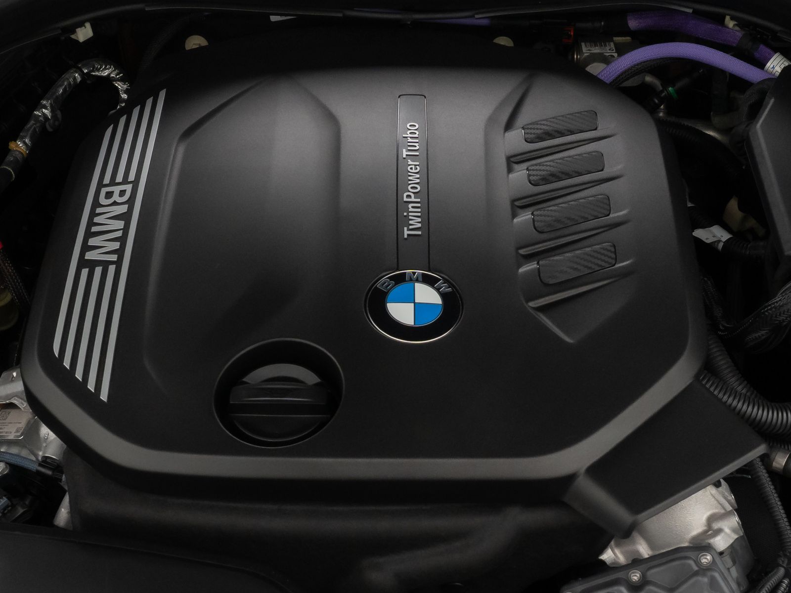Fahrzeugabbildung BMW 520d Kamera Laser HUD DAB 4xKlima Alarm Komfort