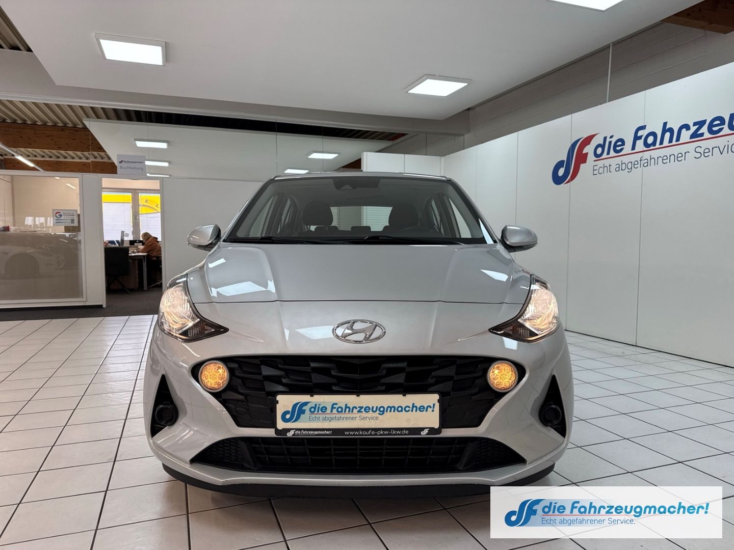 Fahrzeugabbildung Hyundai i10 Trend 1.0 EU6d Navi Apple CarPlay Android Au