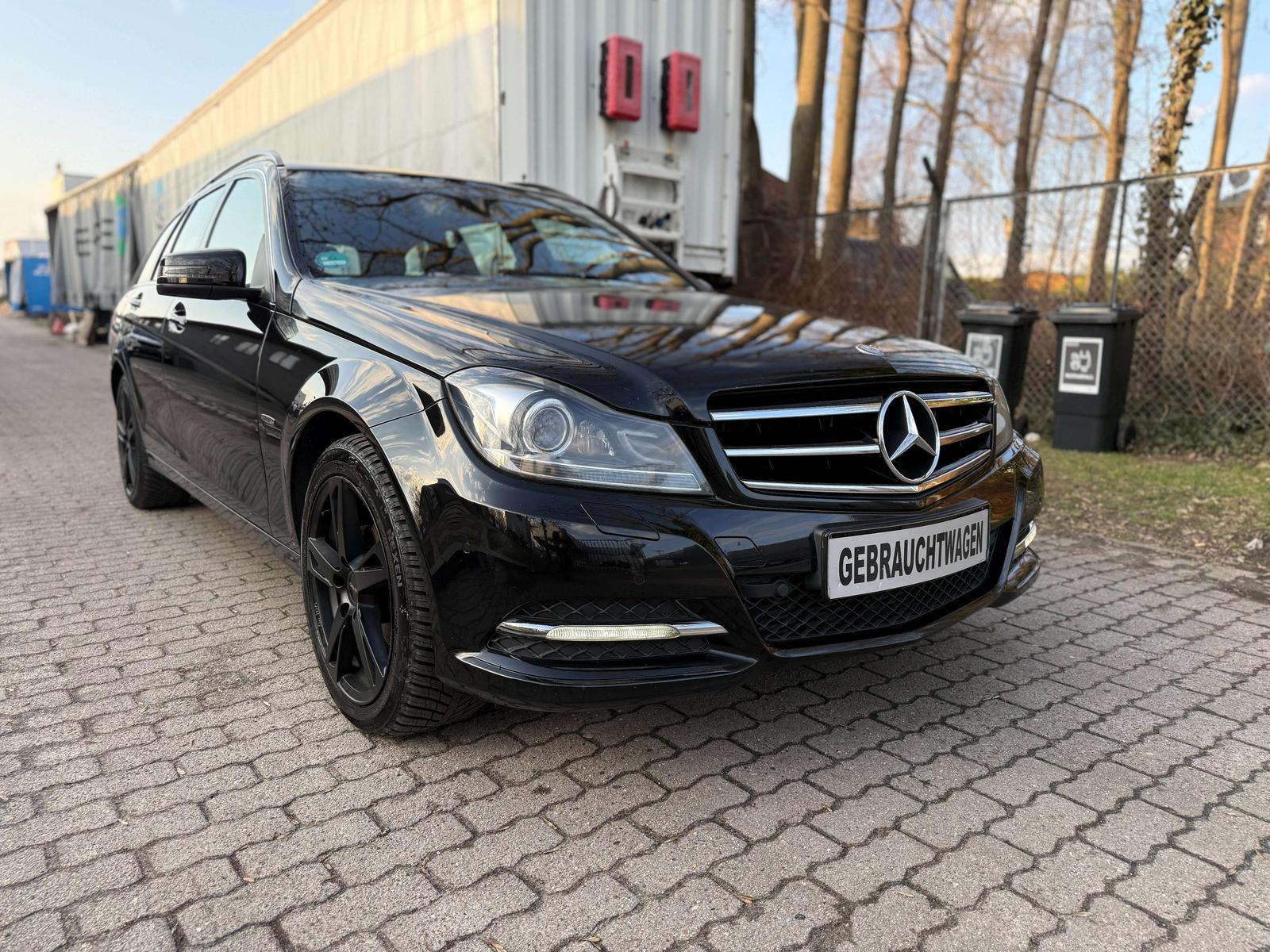 Mercedes-Benz C 220 C 220 T Edition C/SEHR GEPFLEGT/LEDER/XENO