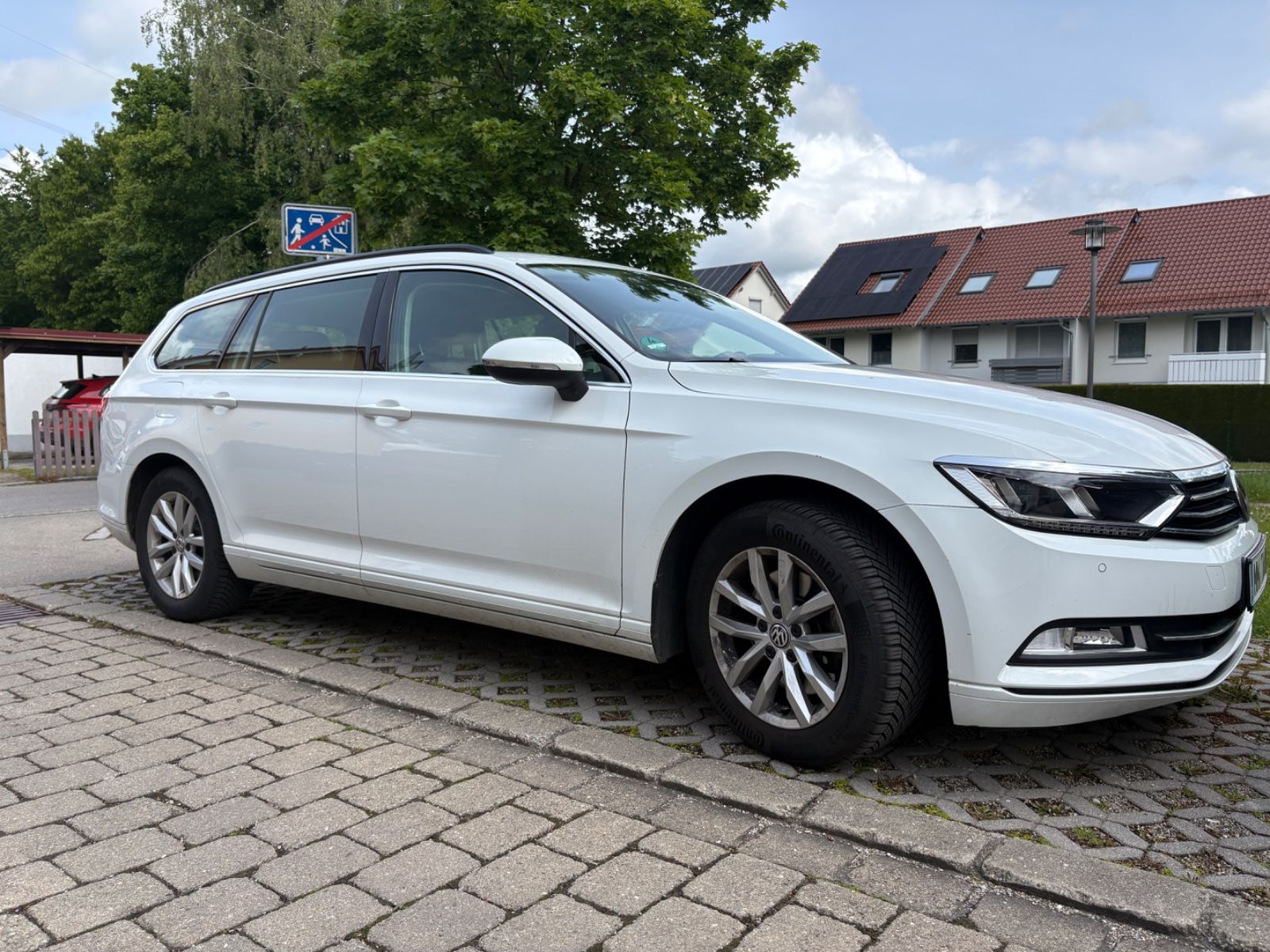 VW Passat Variant