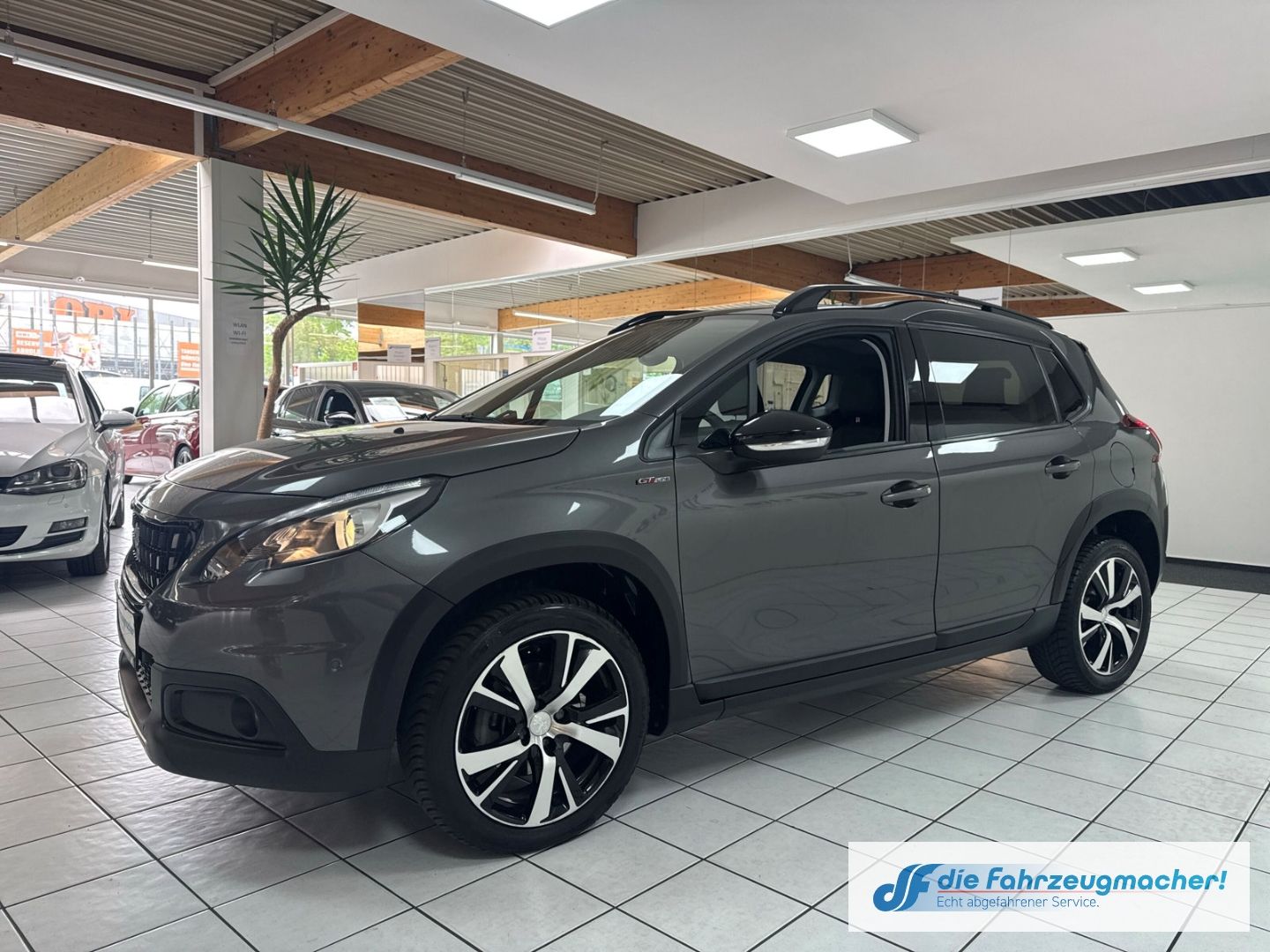 Fahrzeugabbildung Peugeot 2008 GT-LINE Allure Panorama Navi Leder ACC 2-Zo