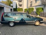 Volvo 850 Waldgrün - Zuverlässiger Klassiker - gebrauchte Volvo 850 aus dem Jahr 1994