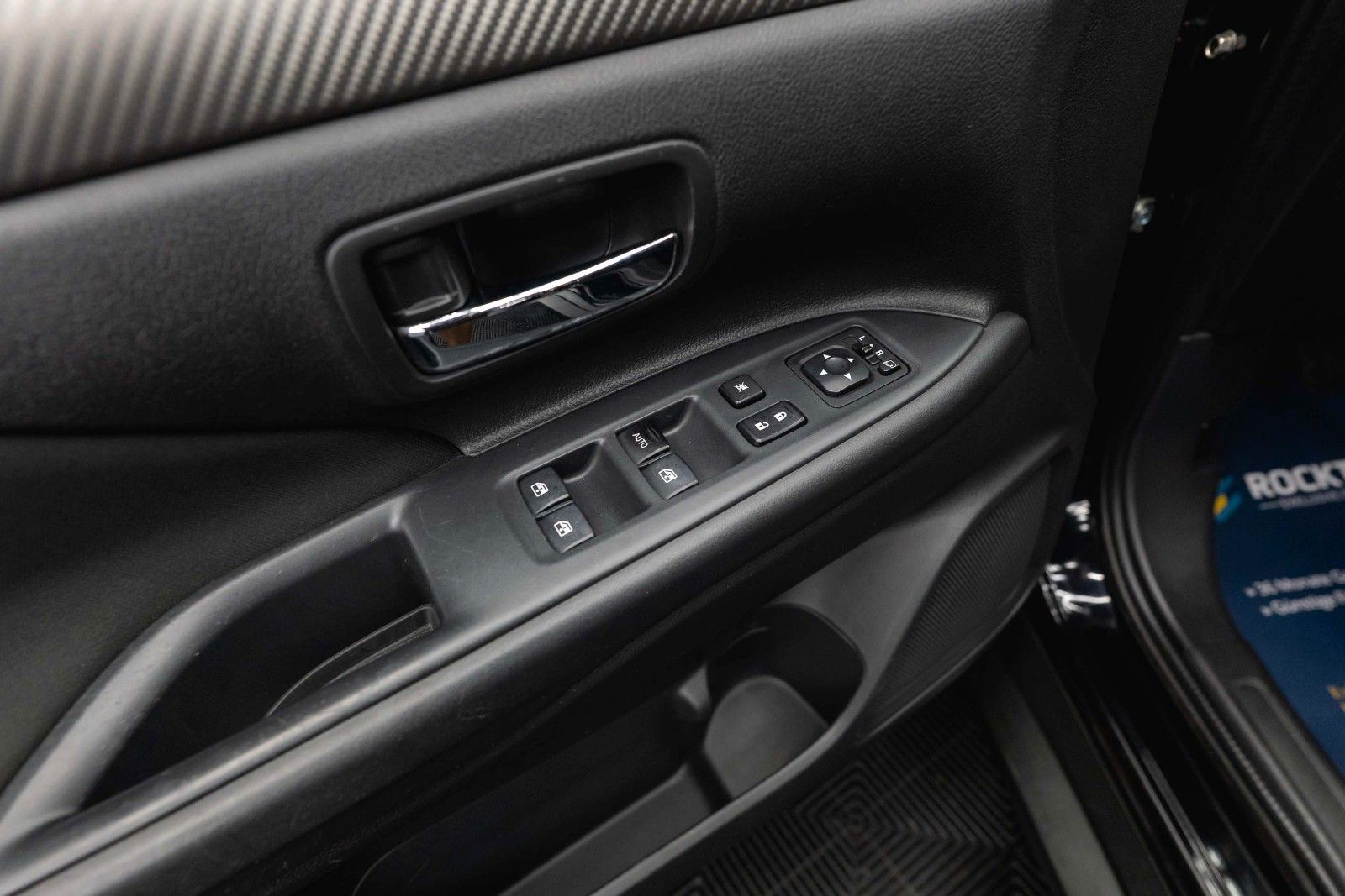Fahrzeugabbildung Mitsubishi Outlander Edition 100 2WD | DAB | Kamera | 1Hand