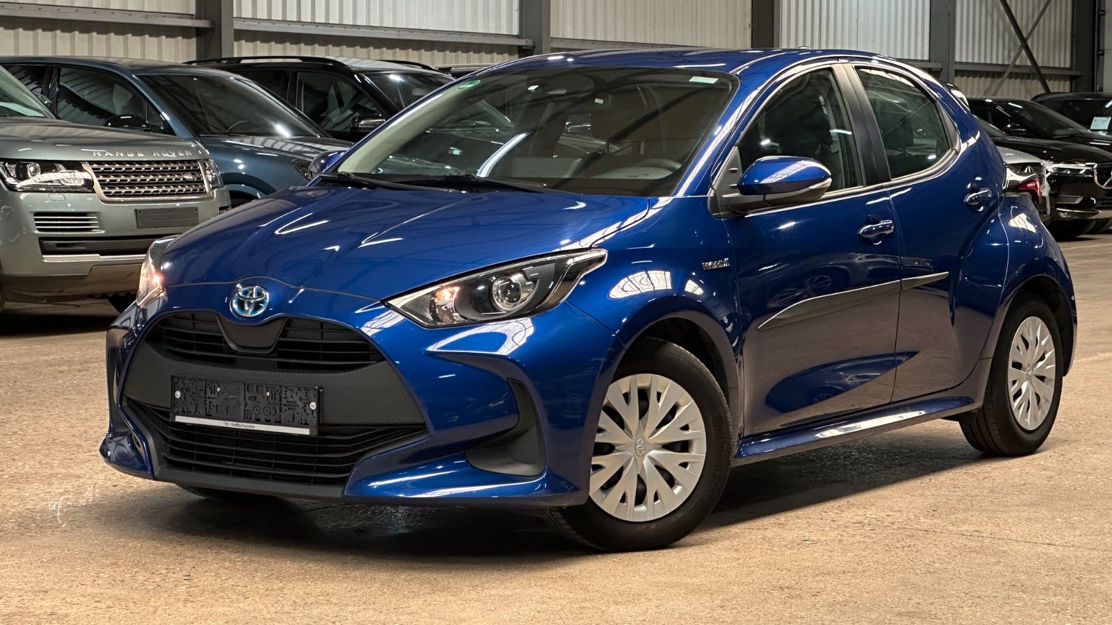 Toyota Yaris Hybrid Club