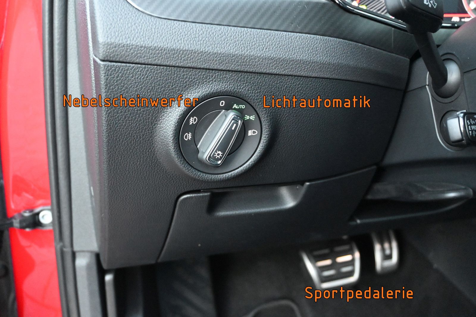 Fahrzeugabbildung SKODA Superb 2.0 TDI DSG SPORTLINE COMBI °ACC°AHK°360°