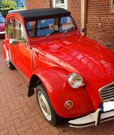 Citroën 2 CV - Citroën 2 CV mit Benzin-Antrieb: Cabrio