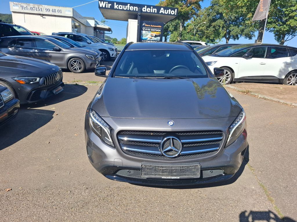 Image of Mercedes-Benz GLA 200
