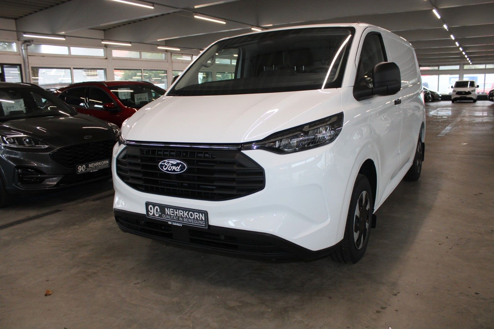 Fahrzeugabbildung Ford Transit Custom TREND PHEV L1 LED CAM Technologie