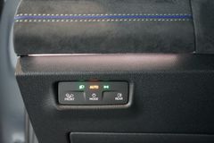 VW Tayron 2.0 TDI R-Line | Pano | AHK | 7-Sitzer VW Tayron 2.0 TDI R-Line | Pano | AHK | 7-Sitzer