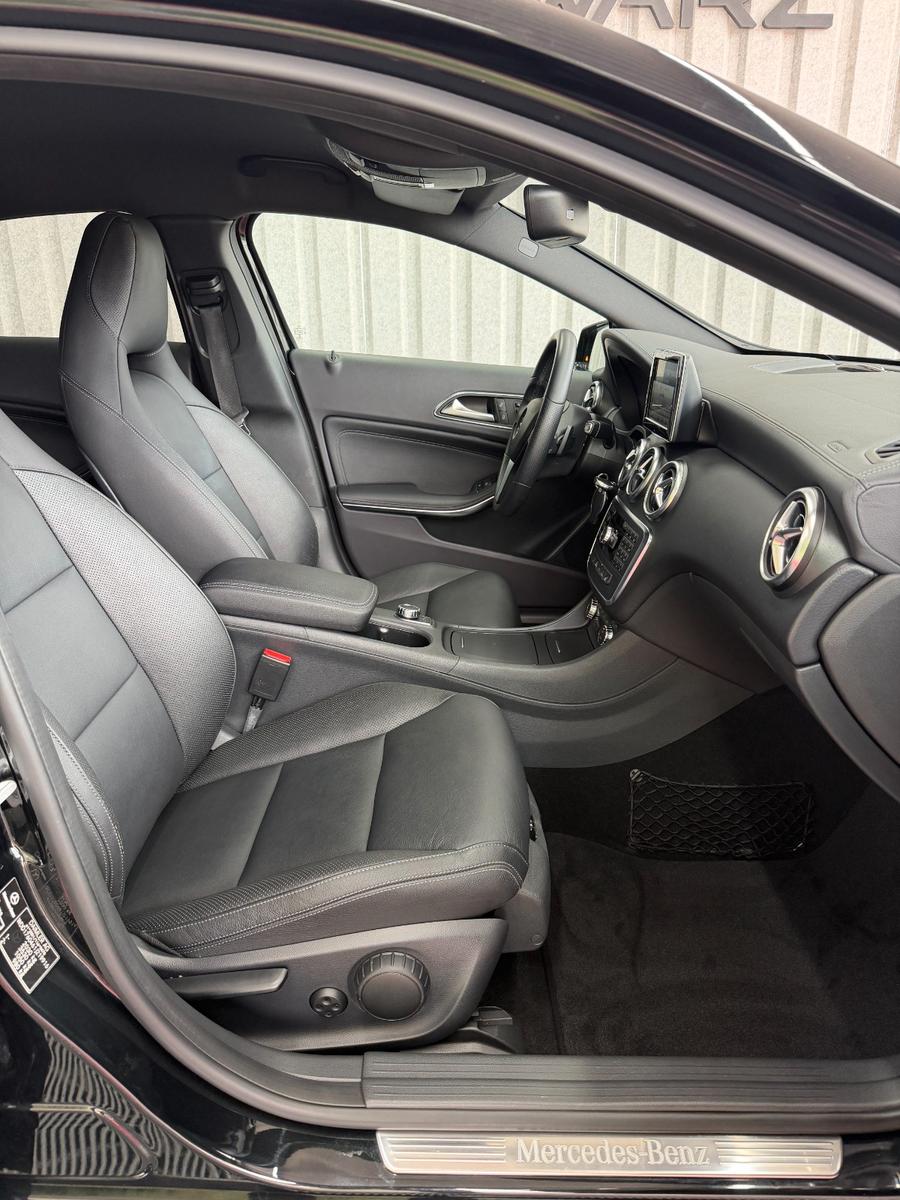 Mercedes-Benz A250 4Matic Urban Aut. Leder Kamera Led Memory