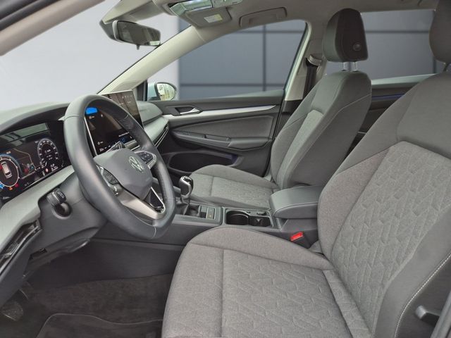 Golf VIII Variant 2.0 TDI Life *LED*AHK*NAVI*DAB