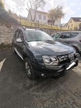 Dacia Duster 1.5 dCi 4x2 - Dacia Duster aus 2014 mit Diesel-Antrieb: Allradantrieb, Geländewagen