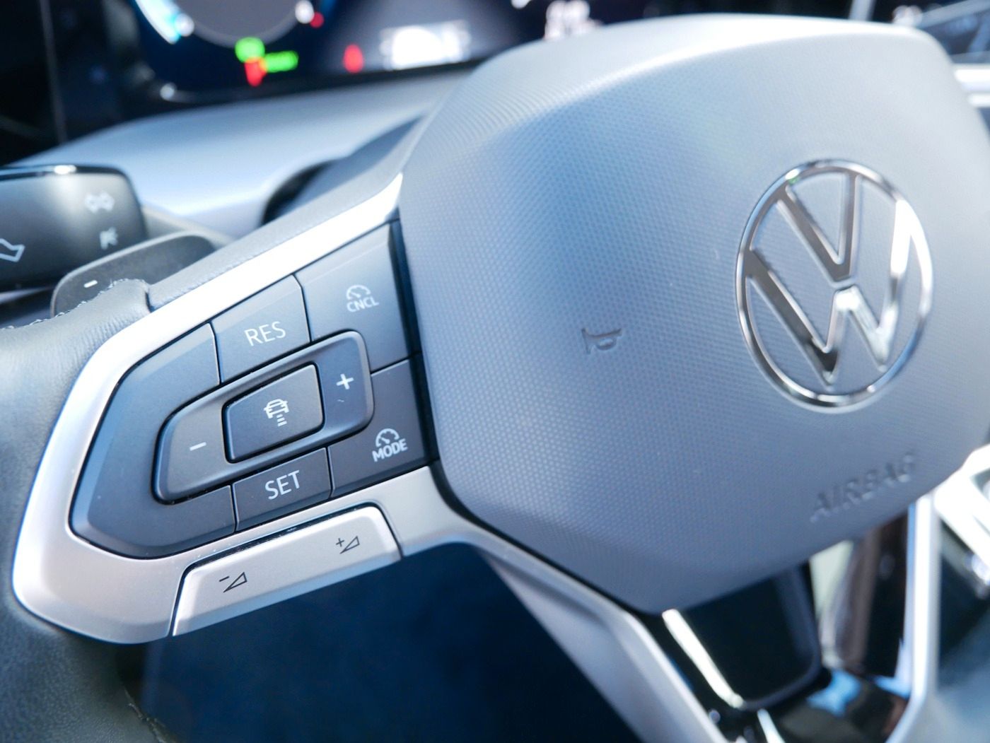 Fahrzeugabbildung Volkswagen Golf -VIII Variant 1.5 Style NEU46T DSG Matrix