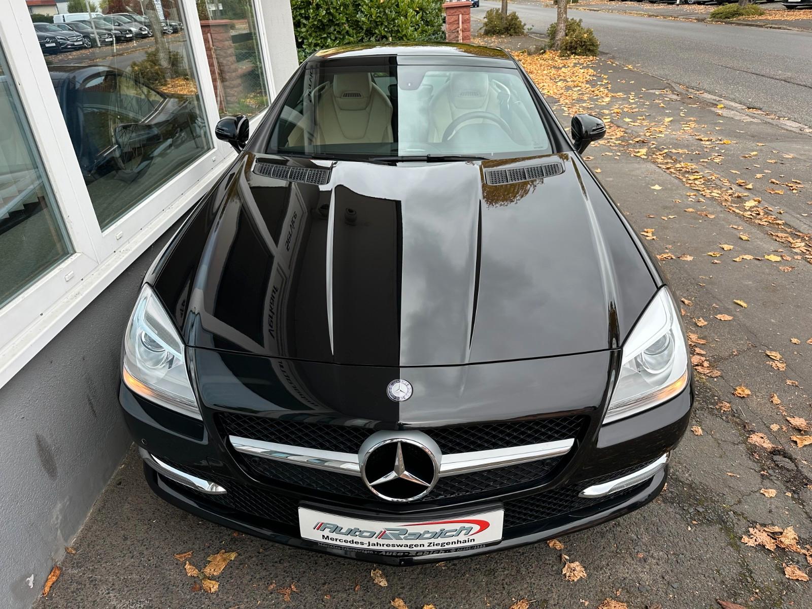 Mercedes-Benz SLK 200 7G-Tronic +Leder+Klima+Airscarf+18000KM!