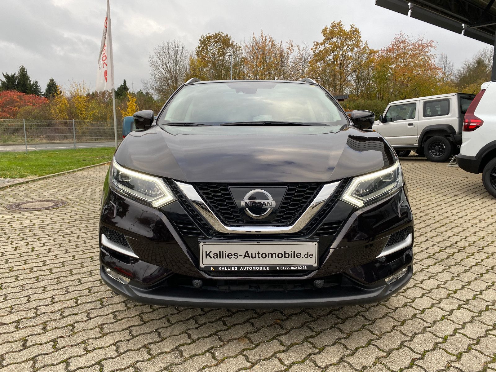 Fahrzeugabbildung Nissan Qashqai N-Connecta 4x4 SHZ+PANO+1.HAND+TÜV-NEU