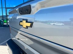 Fahrzeugabbildung Chevrolet Silverado High Country 6.2 V8 Black-Package Voll