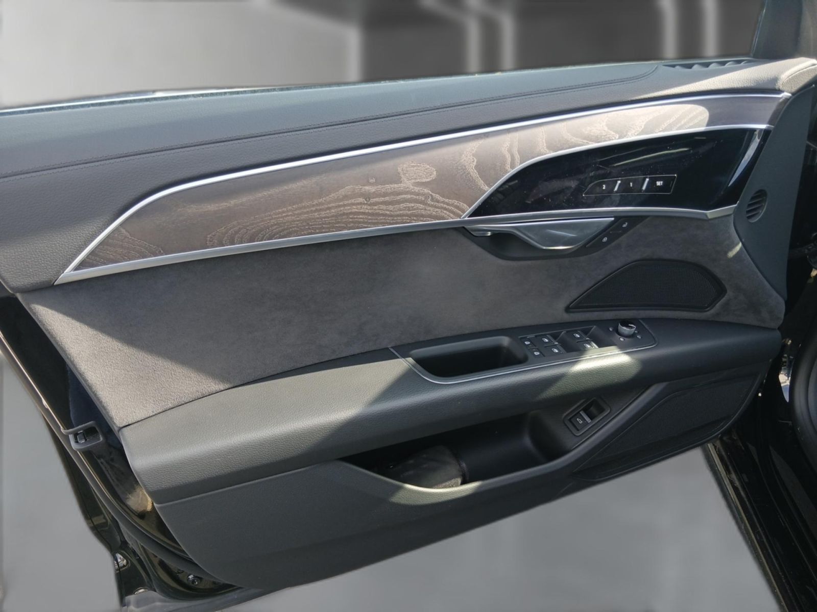 Audi A8 - Bild 16