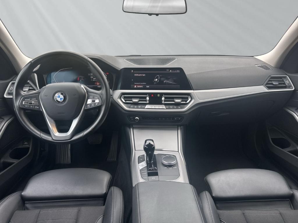 BMW 3 Series d xDrive touring Panorama AHK LC Prof, миниатюра 10