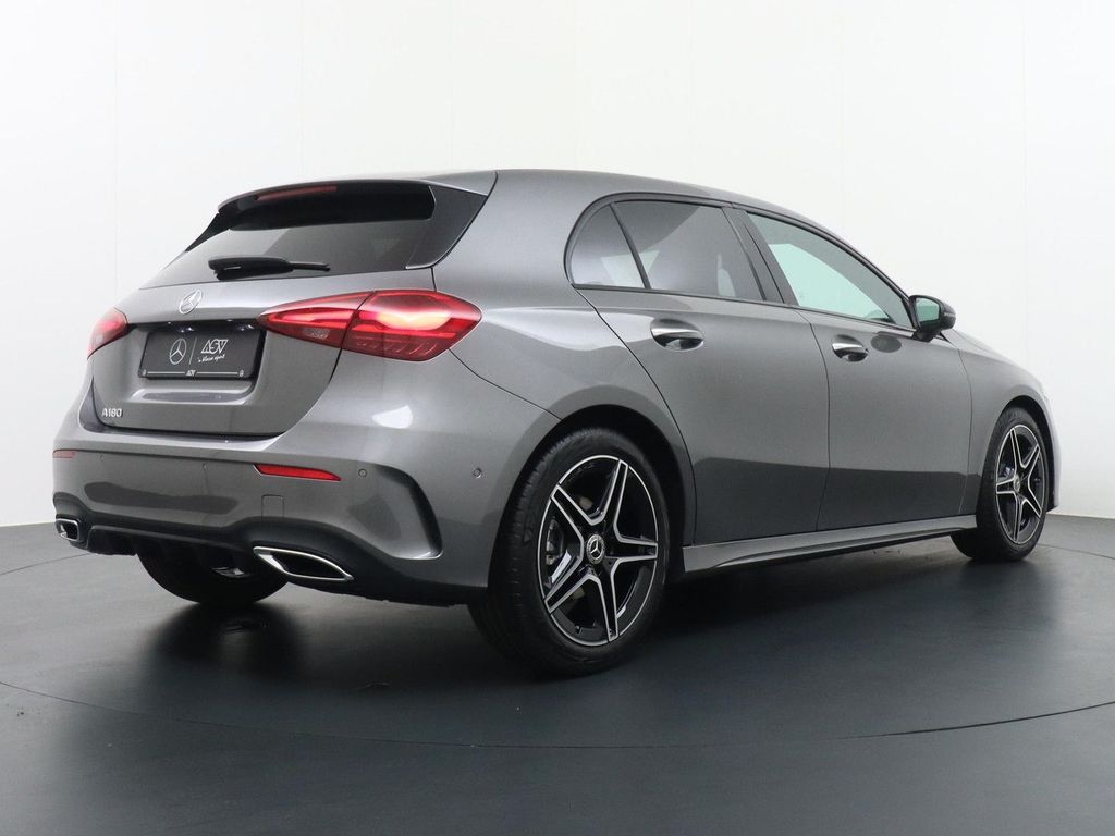 Mercedes-Benz A 180 Star Edition AMG Line | Voorstoelen Verwar