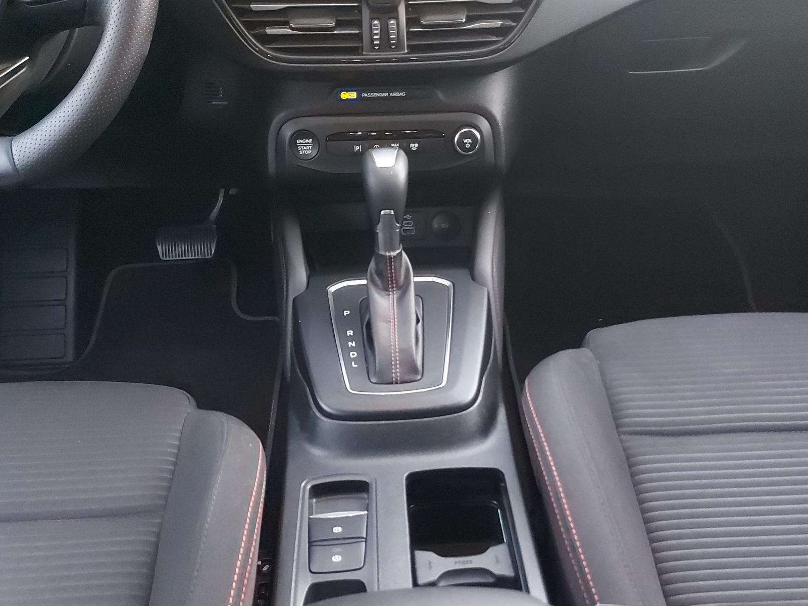 Ford Focus ST-Line X Turnier Aut.*AHK*ACC*HUD*KAM*NAV