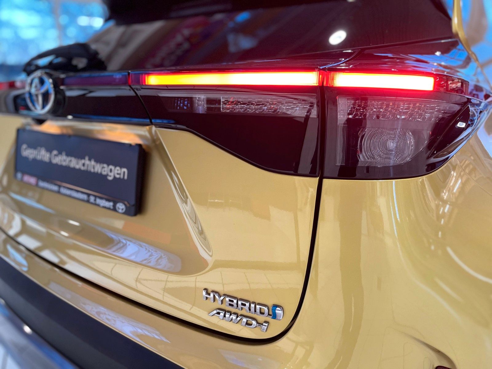 Fahrzeugabbildung Toyota Yaris Cross Premiere Edition Allrad