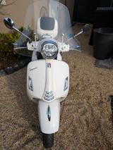 Vespa 300 GTS Super 