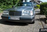 Mercedes-Benz C 230 mit H-Kennzeichen, Oldtimer - graue Mercedes-Benz C 230