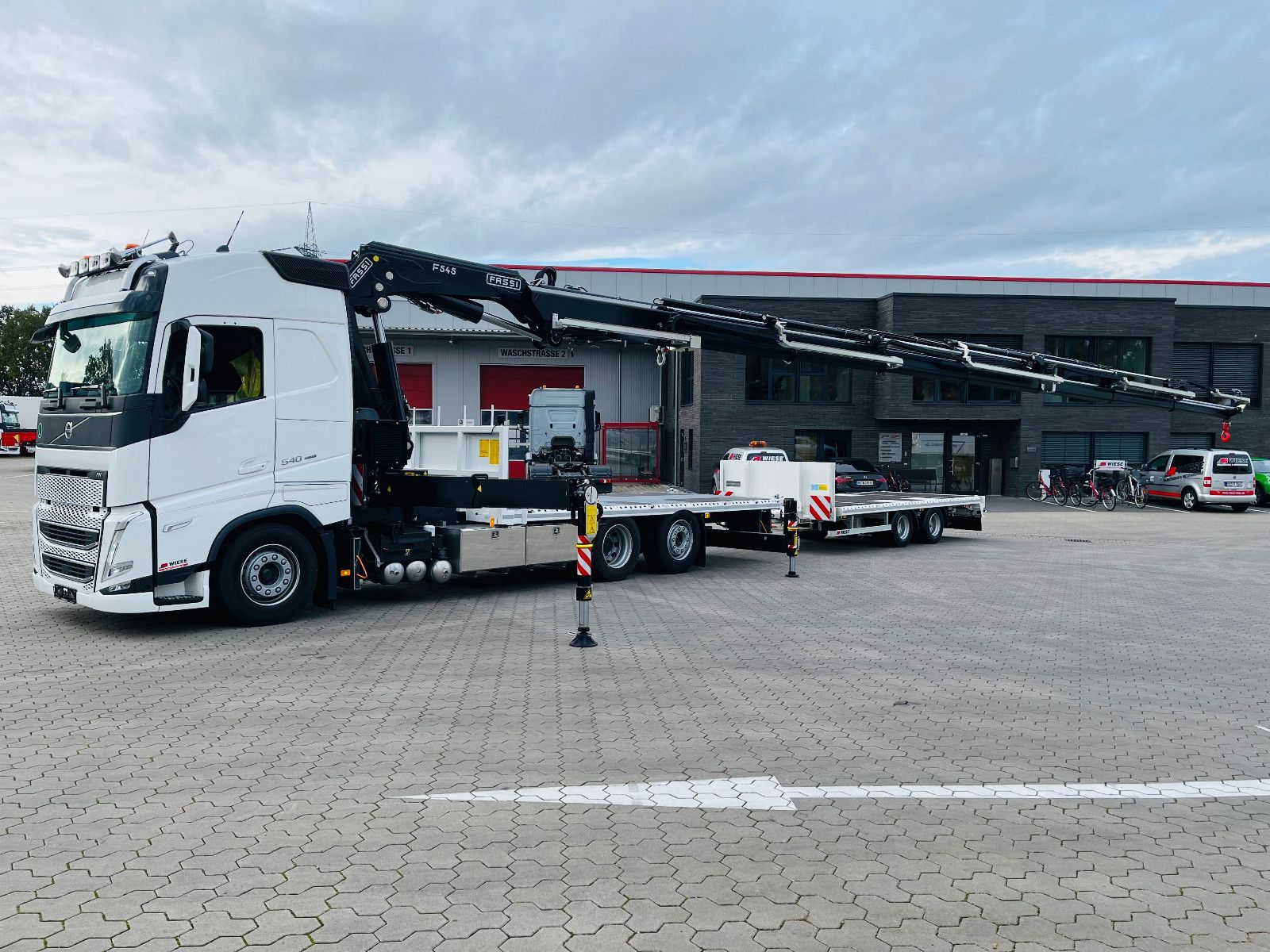 Fahrzeugabbildung Volvo FH540 6x2 Containerpritsche mit F545RA.2.26