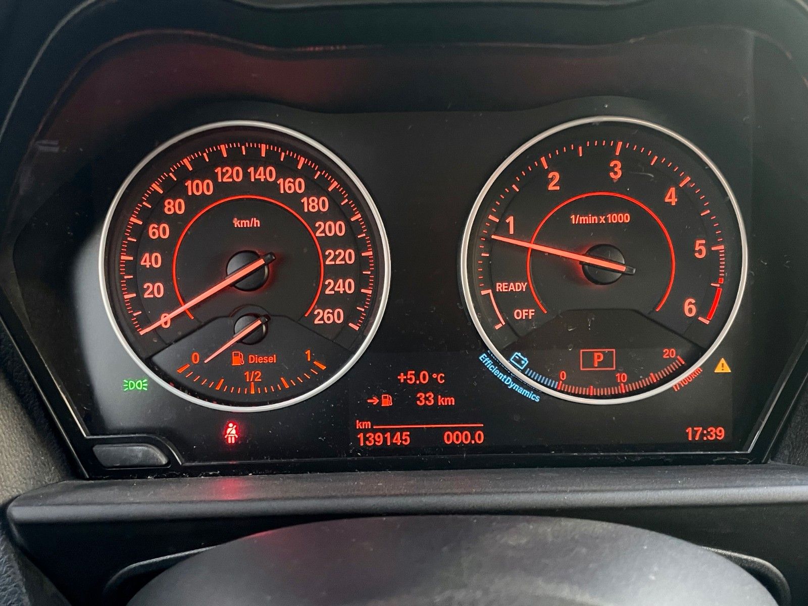 Fahrzeugabbildung BMW 125d 5-T SPORT LINE Aut. Navi Leder LED Kamera