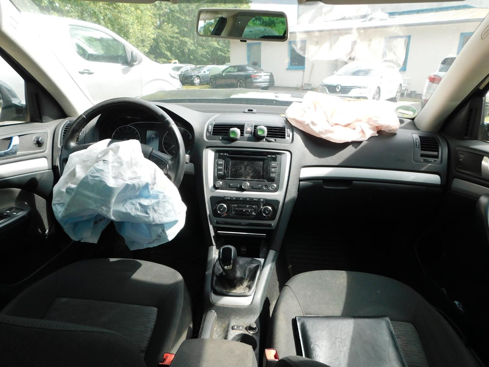 Skoda Octavia 2013 — photo 16