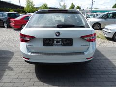 Fahrzeugabbildung Skoda Superb Combi Active