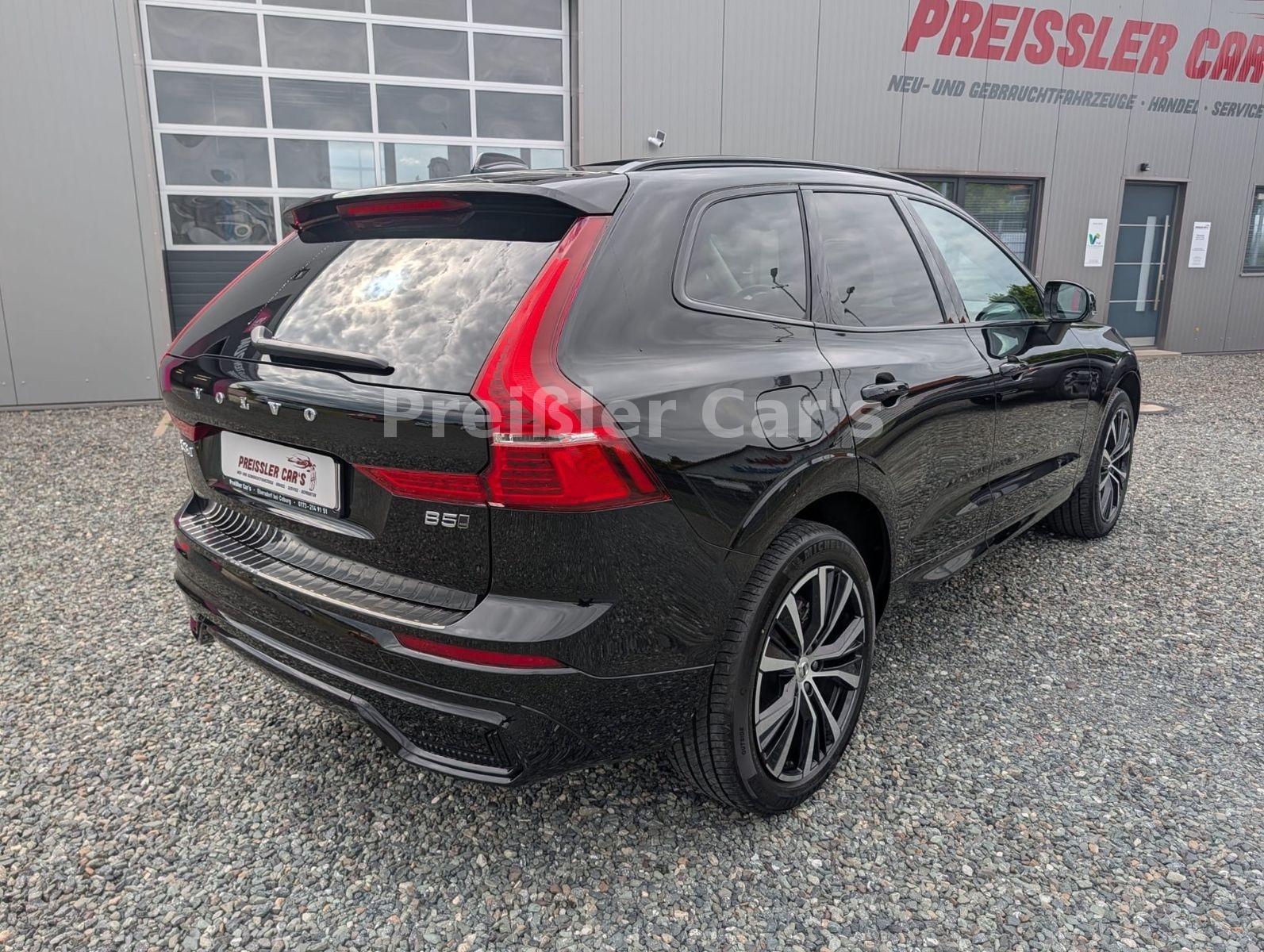 Volvo XC60 B5 Plus Dark AWD Leder Pano Sounds. 360°Kam