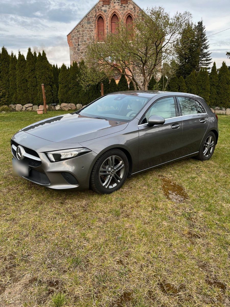 MERCEDES-BENZ Mercedes A180