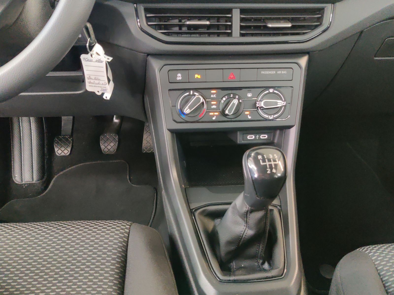 Volkswagen T-Cross - Bild 12