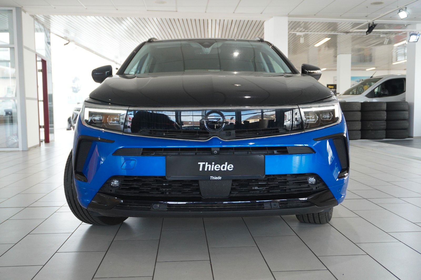 Fahrzeugabbildung Opel Grandland (X) 1.6T GSe 4HYBRID NAVI/LED/KAMERA