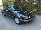 BMW E32 730i 3.0i kleine Kilometerstand - BMW 7er Reihe: E32