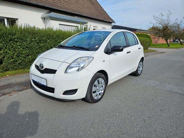 Toyota Yaris Cool 1,0