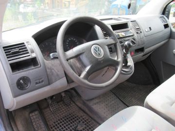 Volkswagen T5 Transporter - 11