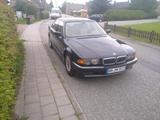 BMW      750 i - gebrauchte BMW 7er Reihe aus dem Jahr 1998