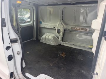 Opel Vivaro - 11