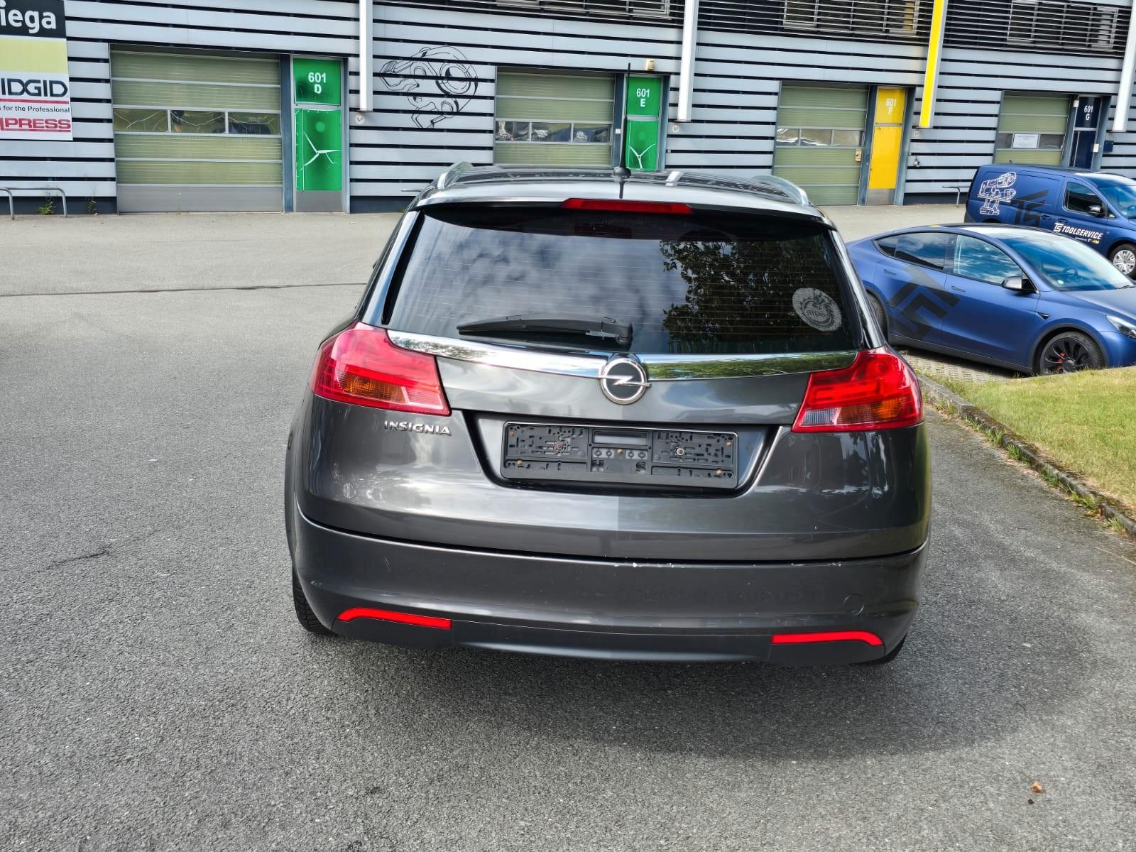 Opel Insignia 2009 — photo 5