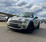 MINI COOPER*1.6*2.Hand*Erst 136 Tkm*Xenon*Klima*Sitzh - MINI Cooper aus 2009