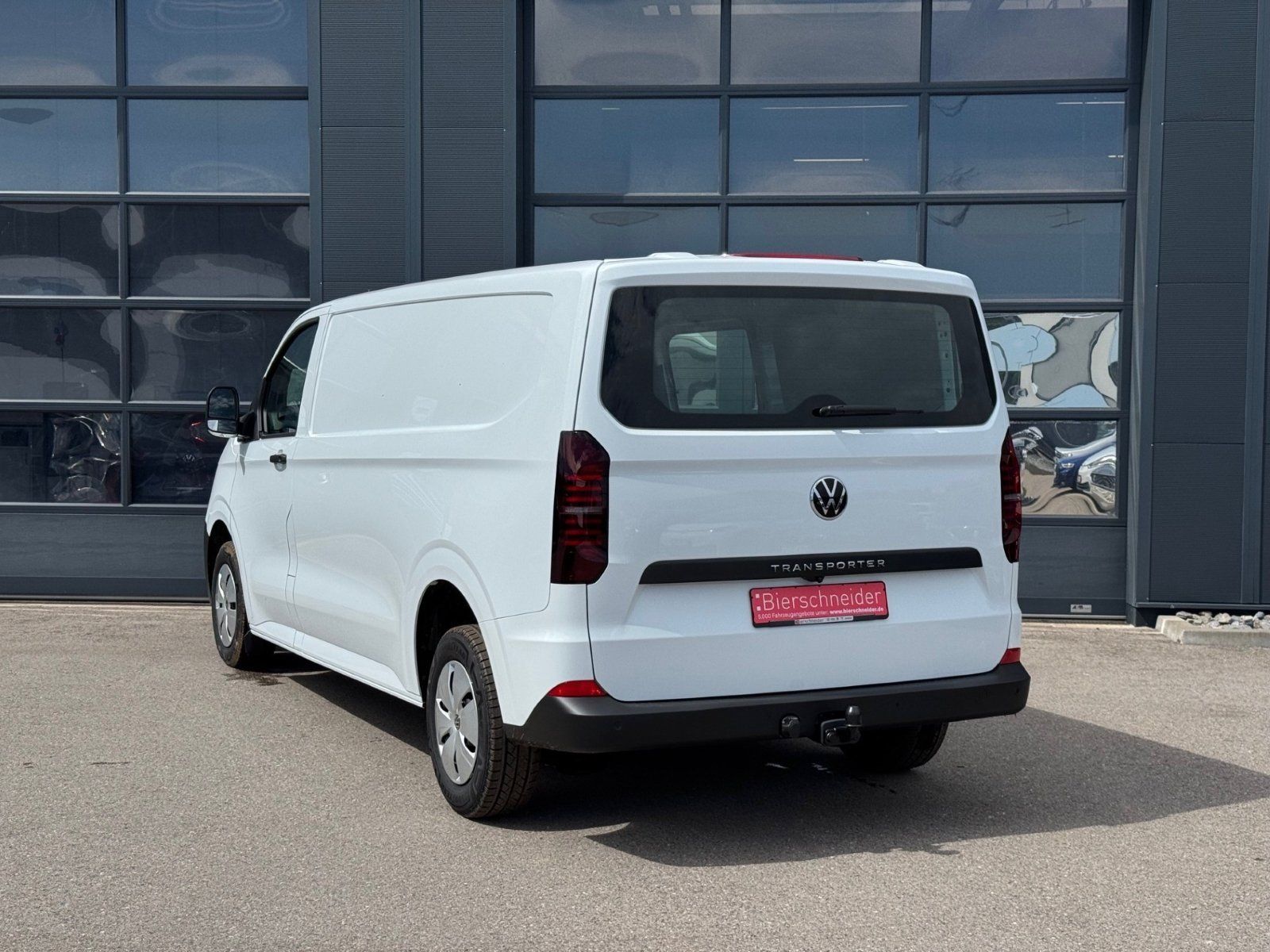 Volkswagen T7 Transporter - Bild 3