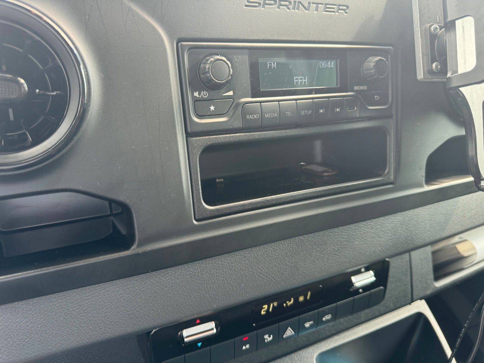 Fahrzeugabbildung Mercedes-Benz Sprinter 317 CDI 4325 Koffer LBW Klima Kamera